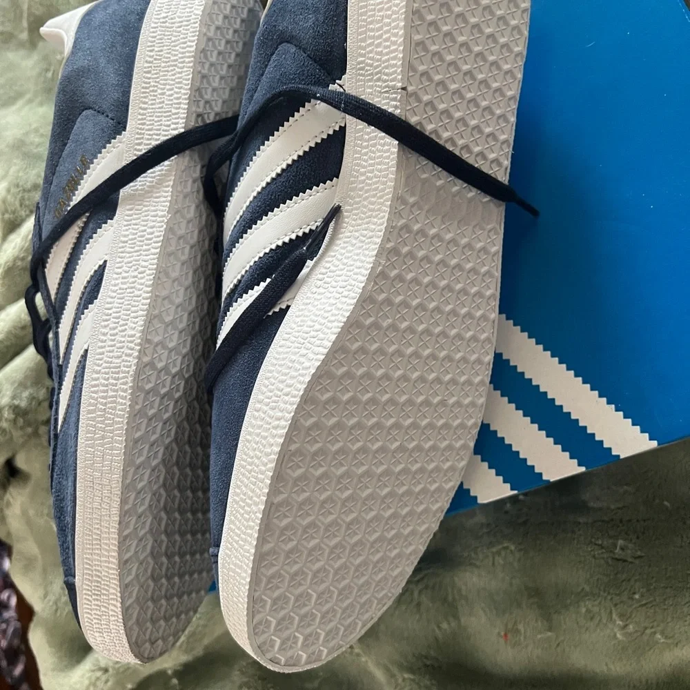 Adidas Gazelle Blue Box - Picture 4 of 5